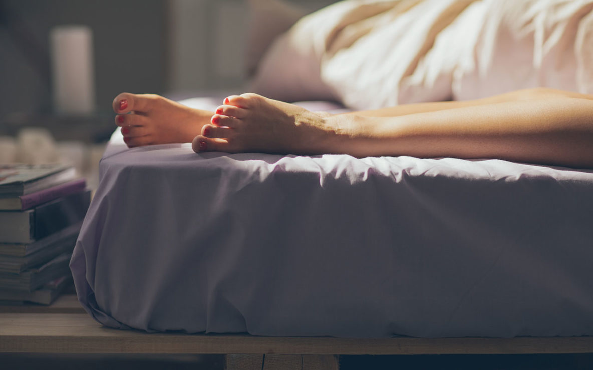 Photo-of-restless-legs-syndrome-in-bed